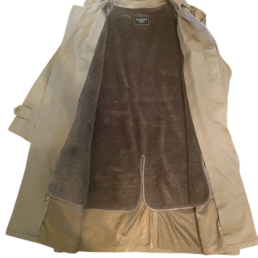 Men’s “Botany 500” Khaki Fir Lined Trench Coat-Size 42 Short - Picture 6 of 8